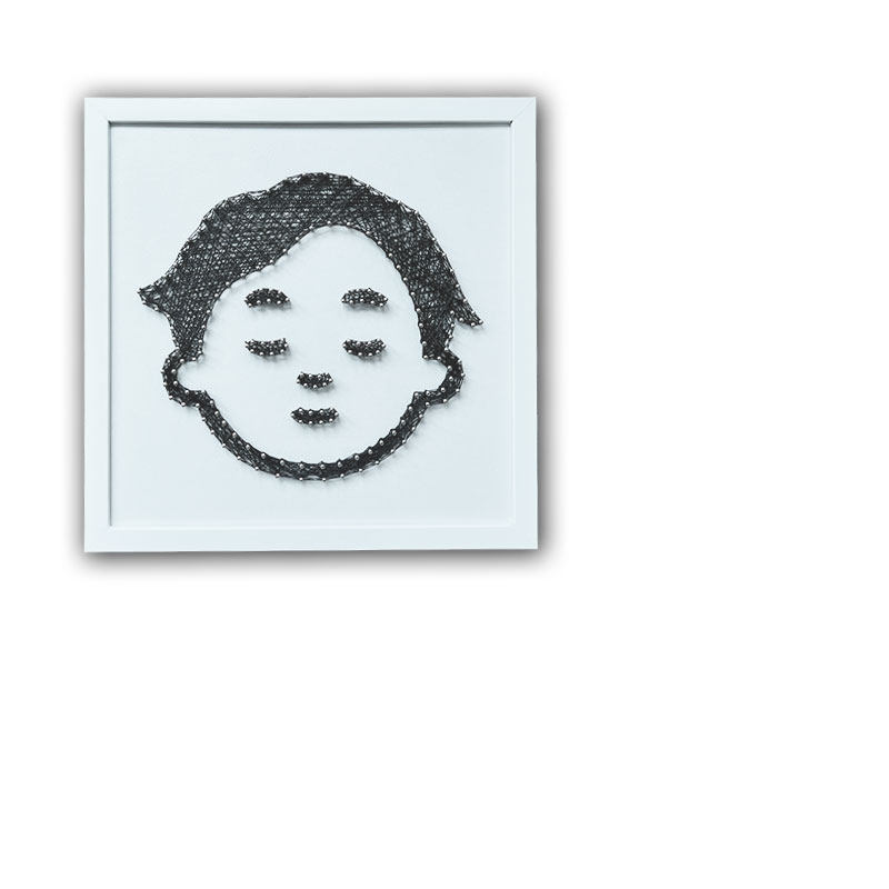 イーソンの漫画風フィギュア、手作りの糸巻き絵画。恋人へのクリエイティブな誕生日プレゼント。
