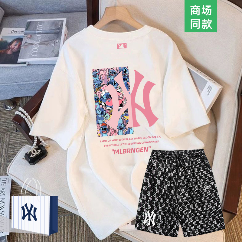 【Official Outlet】Same Style as in the Mall | Summer Casual Short-Sleeve and Shorts Two-Piece Set, Trendy American-Style Sports Suit