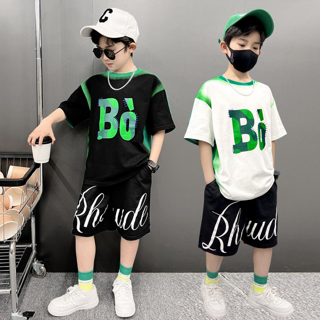 Boys summer clothes 2024 new set children's short-sleeved T-shirts for big boys 9 boys sports loose trendy handsome fashionable