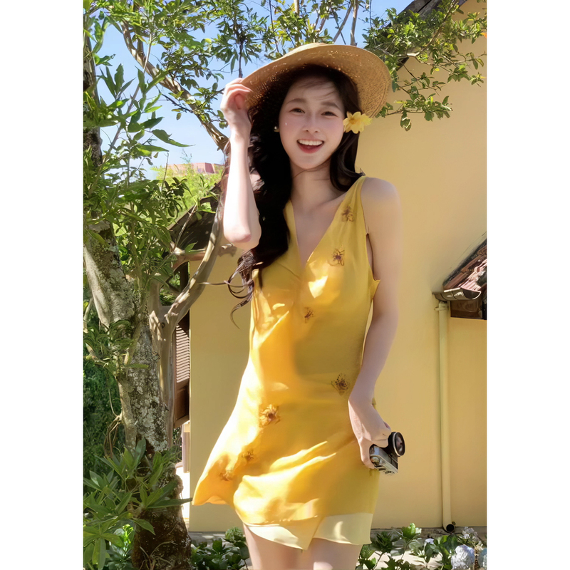Summer New Arrivals! French-Style Elegant Yellow Sleeveless Dress for Women, V-Neck A-Line Skirt, Dopamine Outfit for Petite Figures