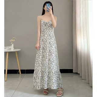 French-Style V-Neck Floral Spaghetti Strap Dress for Women, Perfect for Spring and Summer, with a Flattering Back Design That Makes You Look Slimmer and More Elegant