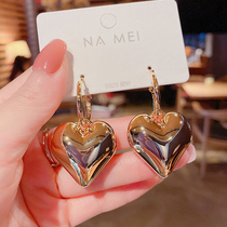 South Korea 2022 New wave metal sensation Loving Earrings Woman Temperament Superior Peach Heart Ear Rings Lukewarm Air Ear