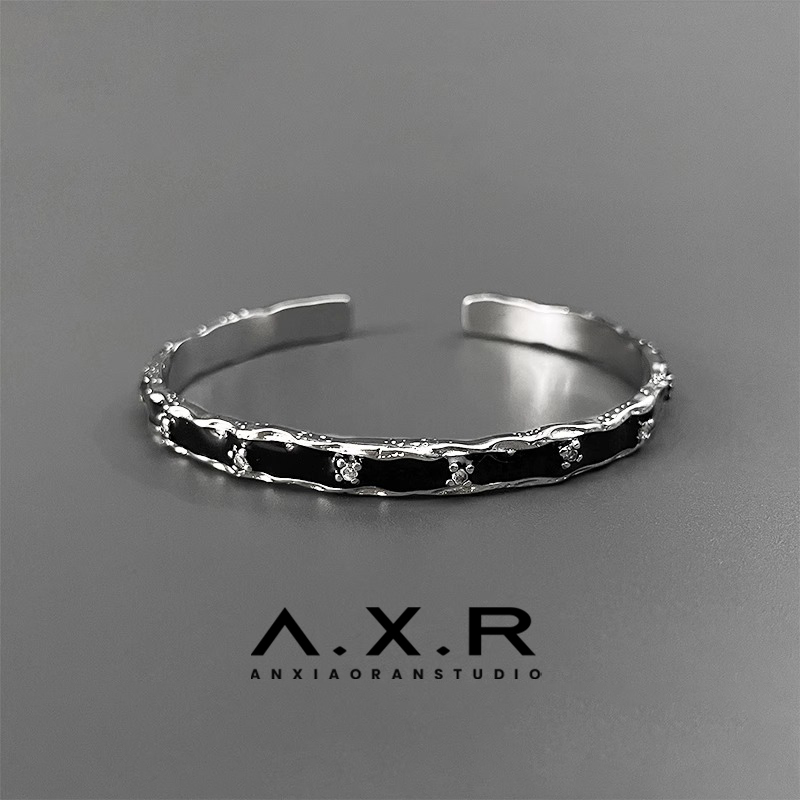Light Luxury Bracelet, Fashionable and Versatile, Niche, Simple, Unique, Minimalist Design, Trendy Hip-Hop Style for Couples