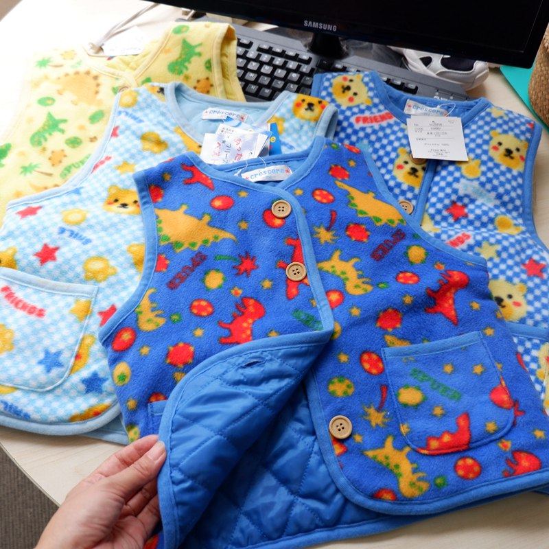 Day single autumn and winter Children's boys CUHK Shake Grain Quilted Quilted Cotton Warm Vest 100-130 metastasize 