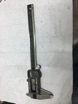 Used very new to ensure accurate and easy to use UPM Digital caliper 0-150mm inner and outer card quasi-affordable automatic switch