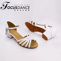 FocusDance focus dance shoes 2023 new childrens Latin dance shoes T-strap leather white shoes competition