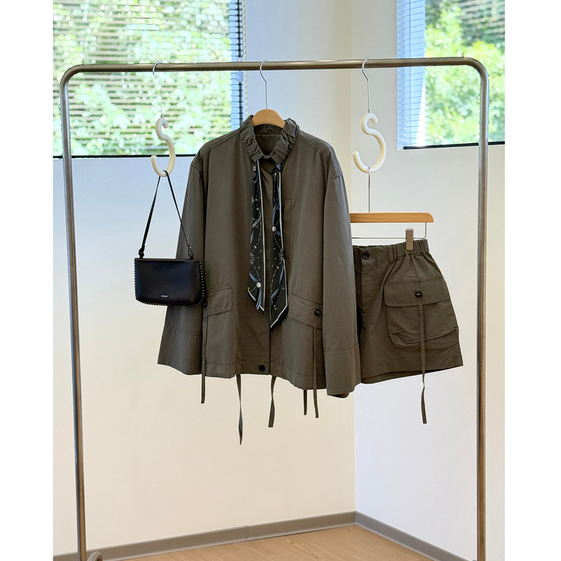 Korean Style Casual Outdoor Outfit Set for Women 2026 Early Autumn New Fashion Stand Collar Workwear Jacket and Shorts Two-Piece Set Korean Style Casual Outdoor Outfit Set for Women 2026 Early Autumn New Fashion Stand Collar Workwear Jacket and Shorts Two-Piece Set