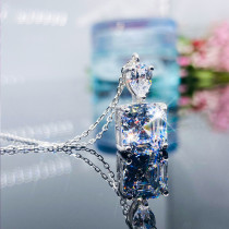 PT950 Platinum USA Imports D Color Mosanstone Princess Fangfour Paw Drop Necklace Pure Silver Not Drop Color Lock Bone Chain