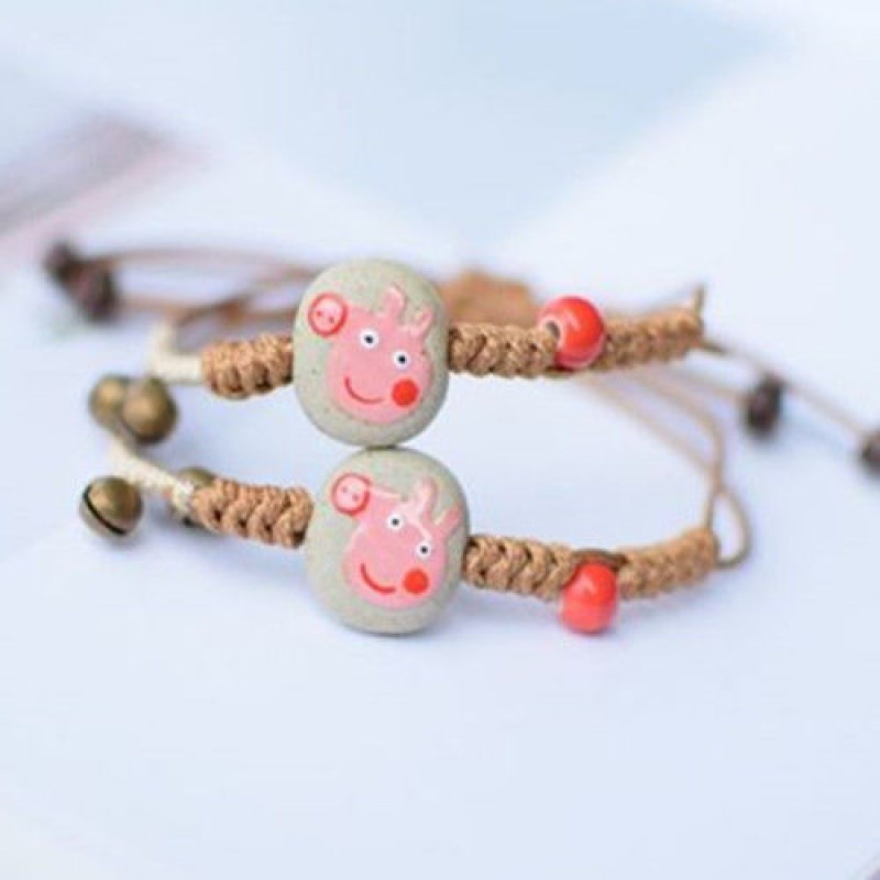 Lurssen present l han edition bracelet with a female student picking girlfriends woven simple lovely red rope tao