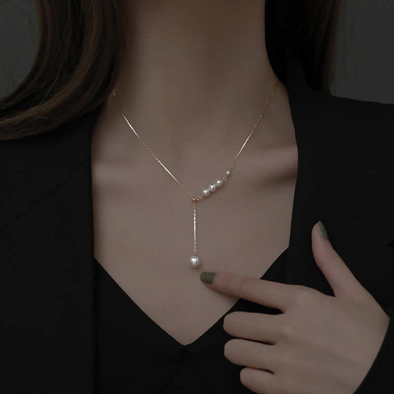 Pearl necklace clavicle chain fashion sterling silver light luxury niche design sense female 2021 new simple and non-fading