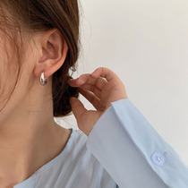 South Korea earrings female sterling silver senior sense light luxury temperament summer 2021 New Tide temperament ear buckle earrings