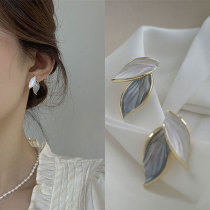 Korean leaf earrings female summer sterling silver niche advanced design cold style simple 2021 New Tide earrings