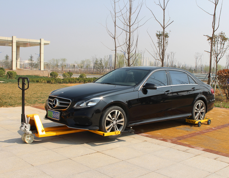 . Di chuyển xe nhân tạo phổ quát trailer xe di chuyển hướng dẫn sử dụng thiết bị đơn giản mạng màu đỏ sở hữu công cụ chặn đường thủy lực - Dụng cụ thủy lực / nâng