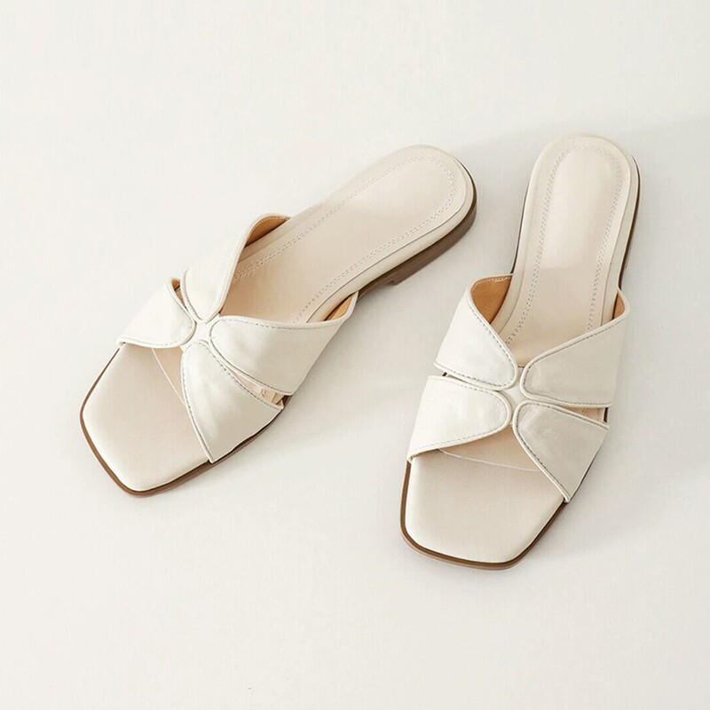 French Square-Toe Slippers for Women 2026 Summer New Style Outdoor Slip-On Low-Heeled Casual Vacation Style Beach Slippers
