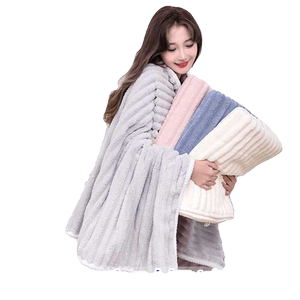 珊瑚绒浴巾毛巾干发帽两三件套女2024新款可穿可裹大人比纯棉吸水
