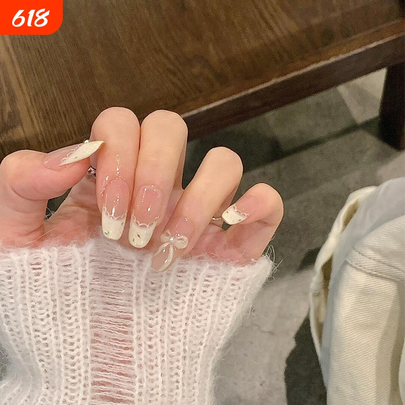 Spring Day Cream-Colored Small Floral Lace Trim Wearable Nails, Cute and Pure, Enhance Complexion, Gentle and Elegant French Manicure Spring Day Cream-Colored Small Floral Lace Trim Wearable Nails, Cute and Pure, Enhance Complexion, Gentle and Elegant French Manicure