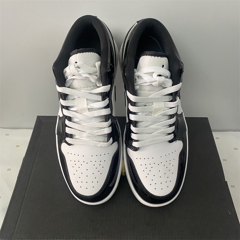 Summer J1Low Smoke Gray Black and White Panda Shadow Gray Washed Denim Blue Red Green Toe Men's and Women's Couple Shoes Flat Sole