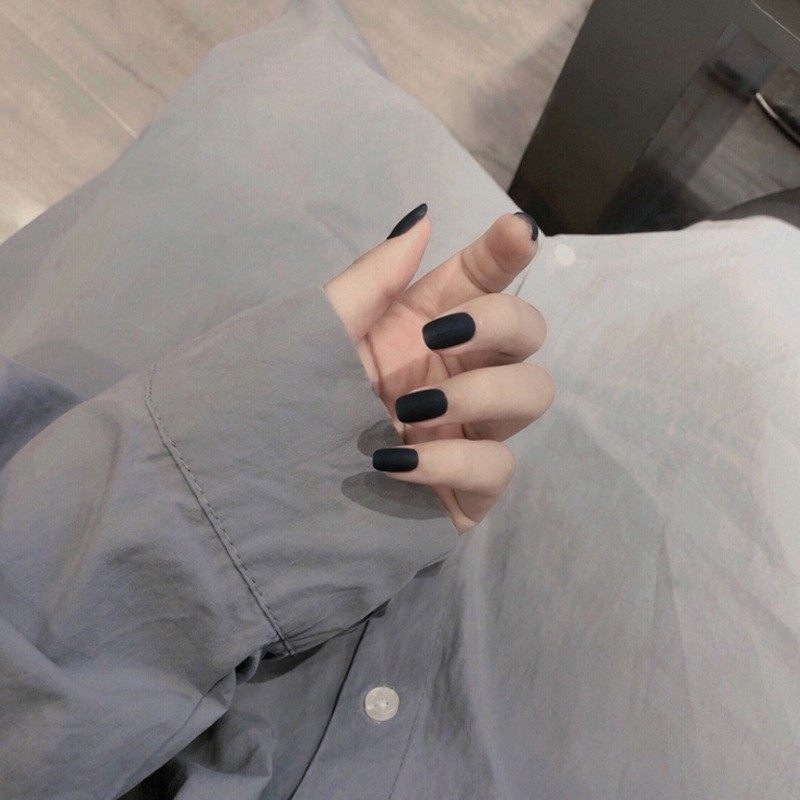 2026 New Model Children's Nail Art Wearable Short Nails, Black Matte, 24-Piece Fake Nail Stickers That Enhance Complexion
