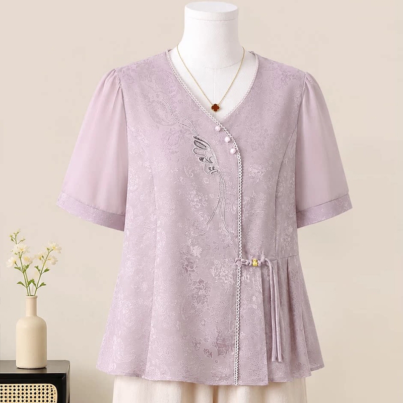 Mom's Summer Elegant Outfit V-Neck Embroidered Lace-Up Decorative Top Middle-Aged Fashion Loose and Comfortable Two-Piece Set Mom's Summer Elegant Outfit V-Neck Embroidered Lace-Up Decorative Top Middle-Aged Fashion Loose and Comfortable Two-Piece Set