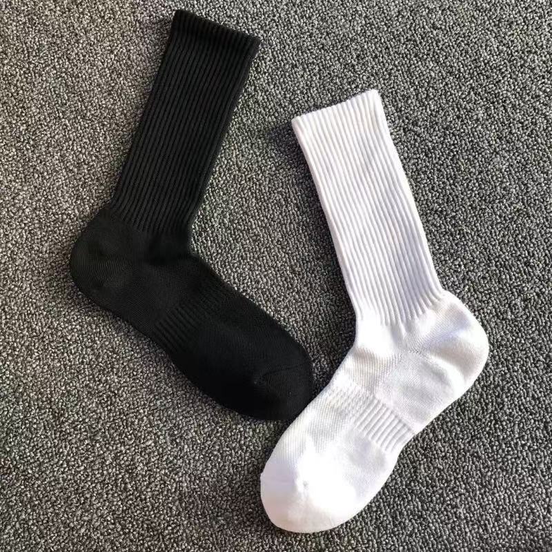 Spring and Summer Pure Cotton Towel Bottom Seven Pairs of Casual Sports Basketball Running Mid-High Tube Black and White Unisex Couple Short Socks
