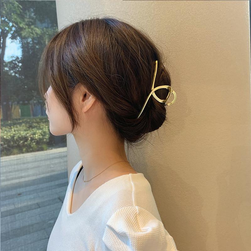 2022 new scratch clip female net red summer back of the head clip headdress 2021 shark hairpin size hairpin