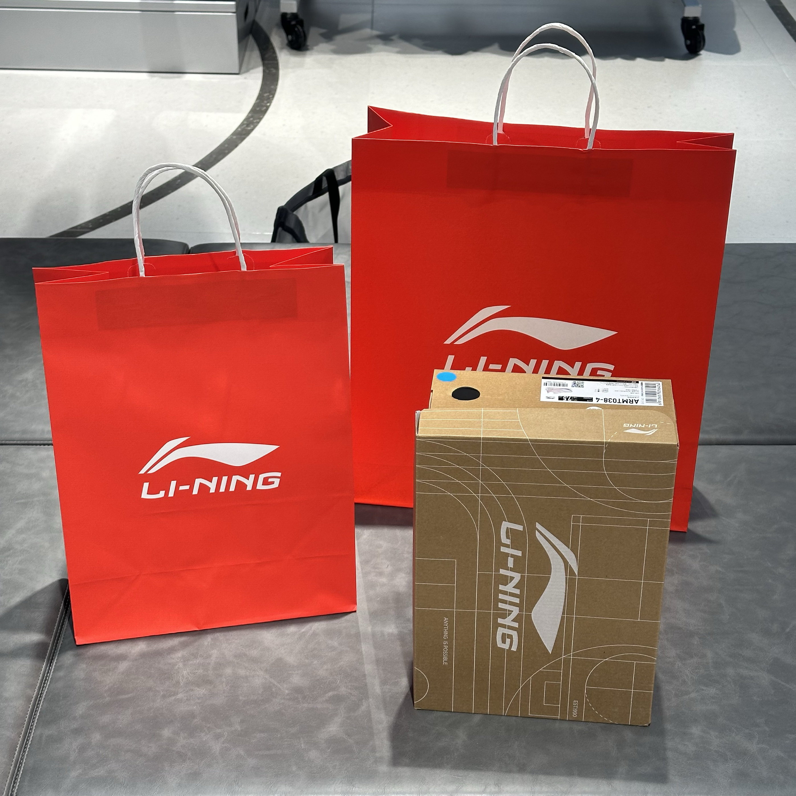 Why is the guochao li ning lining red counter satchel bag becoming the ...
