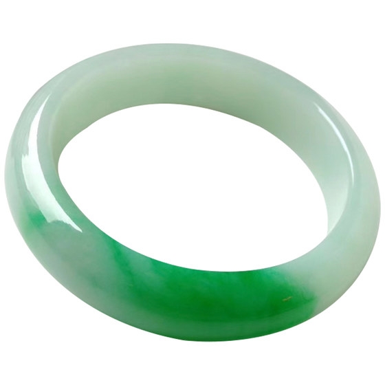 Spicy green white background green Burmese jade A goods Laokengmu ice color floating green bracelet