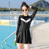 Купальник, модный консилер для школьников, новая коллекция, облегающий крой, защита от солнца, по фигуре