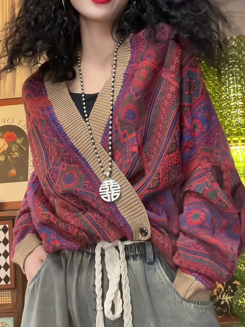 European heavyweight early autumn and winter 2025 new women's clothing, versatile knitted cardigans, high-end, beautiful and trendy tops