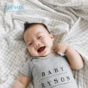 RYSON babyiesies cotton mùa hè siêu mỏng túi màu xám chữ NYC quần áo trẻ sơ sinh romper - Áo liền quần