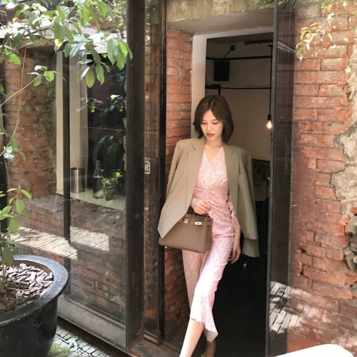 Madofit Madou/Barcelona Holiday осень V -neck цветочное платье женская талия -тонкая и тонкая темперамент