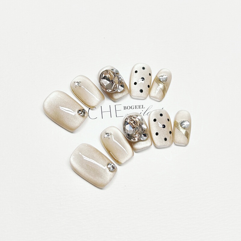 Bogeel French-Style Nail Art, Pure Handmade Wearable Nails, 2026 New Model, Cat-Eye Polka Dot, Sparkling Rhinestones, High-End Short Style, Brightening Effect Bogeel French-Style Nail Art, Pure Handmade Wearable Nails, 2026 New Model, Cat-Eye Polka Dot, Sparkling Rhinestones, High-End Short Style, Brightening Effect