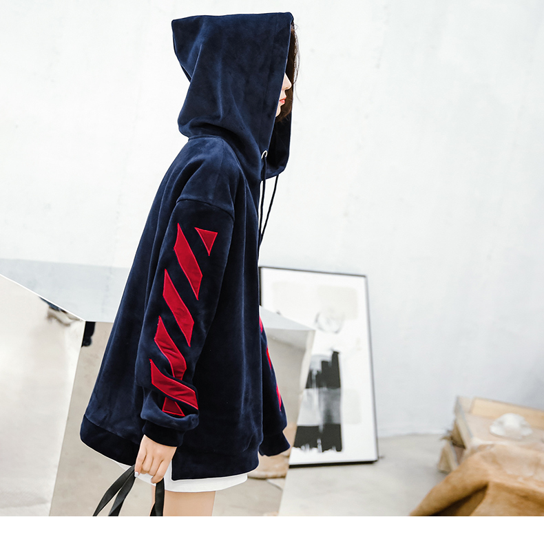 Sweatshirt femme OTHERMIX - Ref 3217185 Image 24