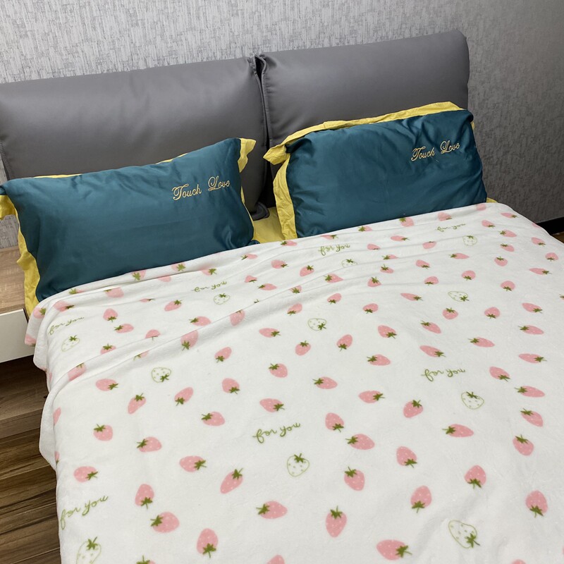 Autumn and winter blankets in thickening warmth office lunch quilt cute blanket bed linen sleeping carpet