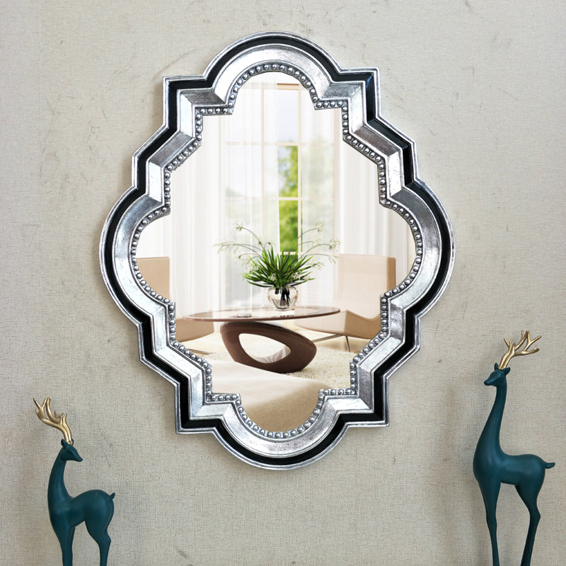 European style bathroom mirror Shaped decoration Waterproof bathroom old make-up Retro golden entrance dressing room mirror