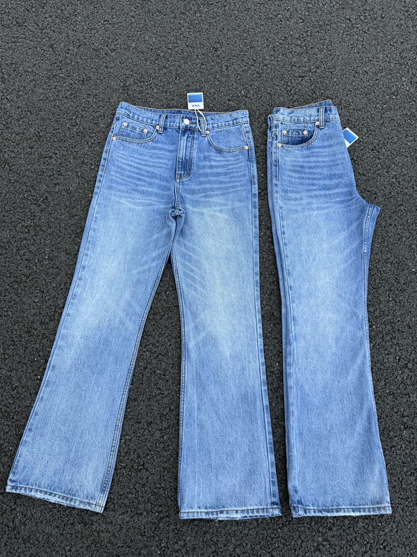 I Am Not a Fan of the Foggy, Self-Made Marble Wash 517 Flared Jeans with a Clean Fit Style