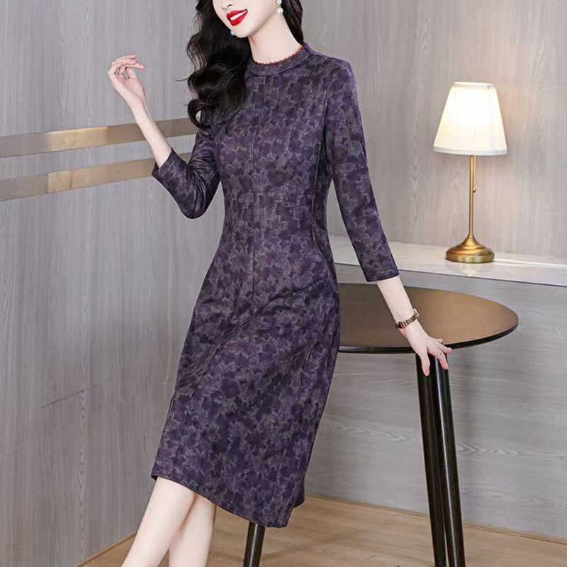 Maxmurny Autumn and Winter New High-Waisted Purple Elegant Dress for Middle-Aged and Elderly Women, Plus Size, Age-Reducing and Elegant Dress