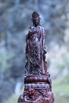 Indian small leaf red sandalwood knife hand-carved wood carving dedicated to Guanyin Bodhisattva living room porch solid wood root carving ornaments