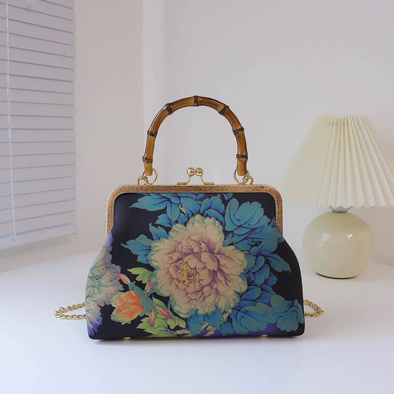 Bag robe with bag handbag with small bag bag bag bag bag bag bag bag elegant temperament antique style 2022