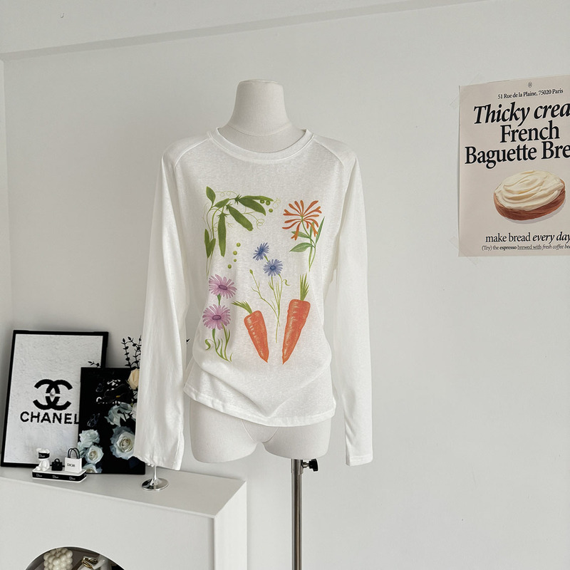 Orange-Inspired Holiday Fruit and Vegetable Print, Thin and Transparent Snowflake Cotton Knit, Loose Oversized Long T-Shirt for Sun Protection