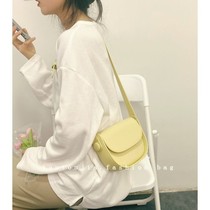 Joker ins crossbody bag Women summer 2021 New Tide fashion saddle bag French niche senior sense small bag