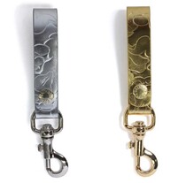 (Spot) Out of print bape camouflage ape head golden silver leather keychain