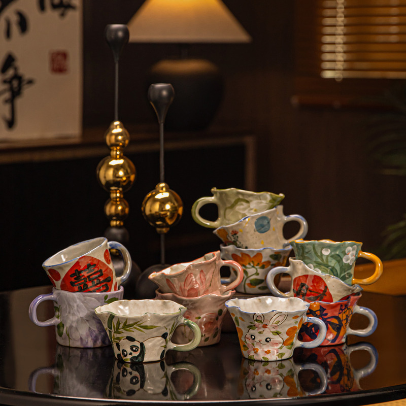 Jingdezhen Traditional Pottery Clay High-Temperature Underglaze Color Hand-Painted Hand-Shaped Sunflower Cat Water Cup with Handle