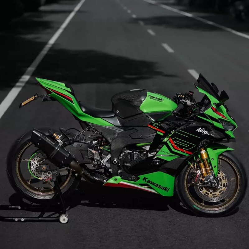 【Zhiji Creation】Zx4R/Zx4Rr Modified 3K Real Carbon Fiber Racing Fuel Tank Cover Sticker Shell/Cap 【Zhiji Creation】Zx4R/Zx4Rr Modified 3K Real Carbon Fiber Racing Fuel Tank Cover Sticker Shell/Cap