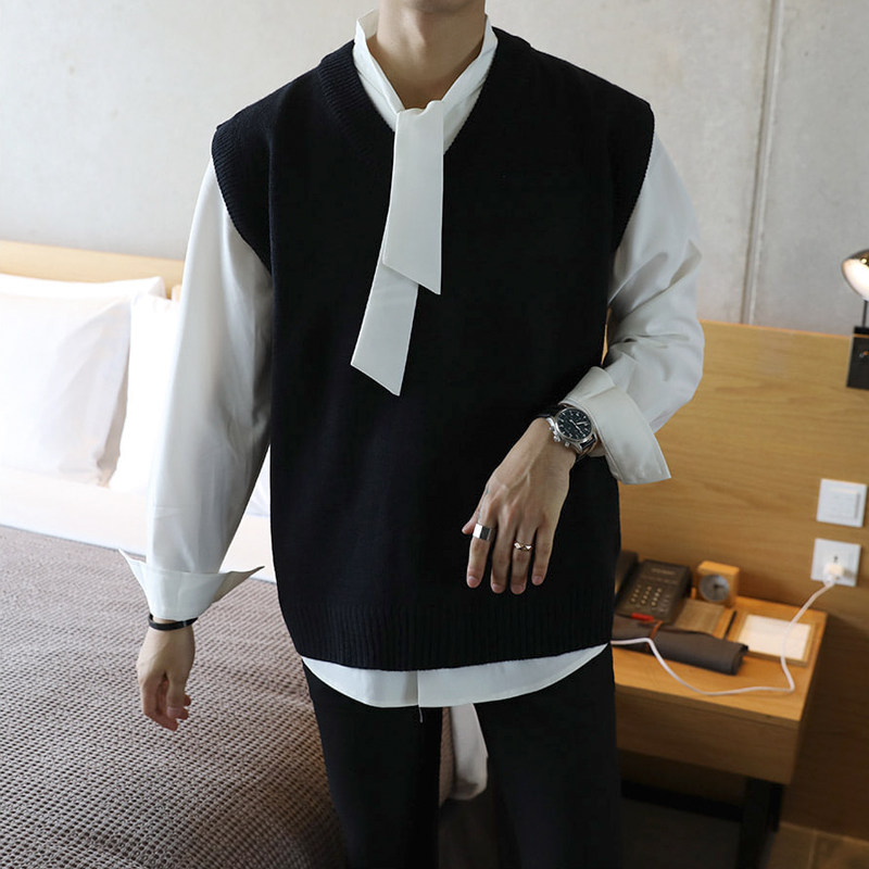 MRCYC Korean version of trendy men's V-neck sleeveless knitted vest sweater Japanese waistcoat all-match autumn and winter loose sleeveless sweater