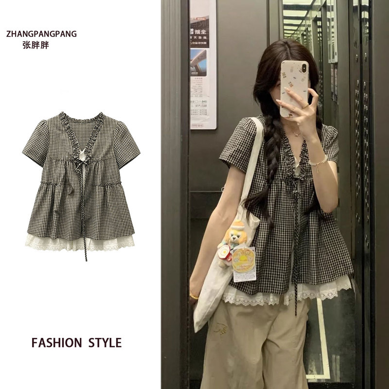 Plus-Size Korean-Style V-Neck Tie-Up Faux Two-Piece Plaid Shirt for Women, 2026 Summer Design, Niche Ruffled Top Plus-Size Korean-Style V-Neck Tie-Up Faux Two-Piece Plaid Shirt for Women, 2026 Summer Design, Niche Ruffled Top