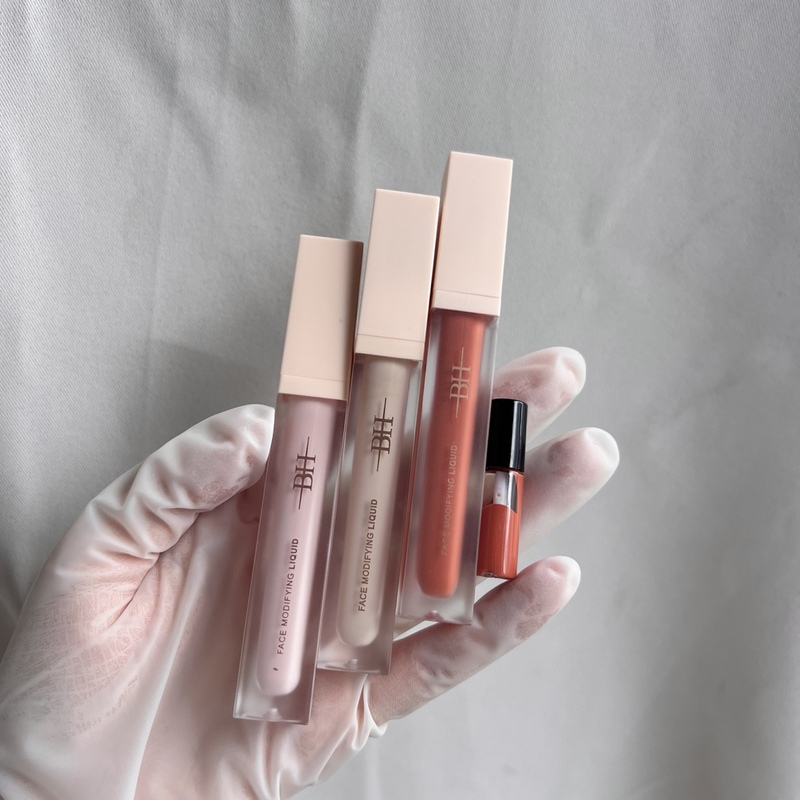 Bh Concealer Cream Naturally Covers Tear Troughs, Dark Circles, Acne Marks, Contouring and Brightening Liquid, Orange Color Changing Liquid, Sample for Color Testing