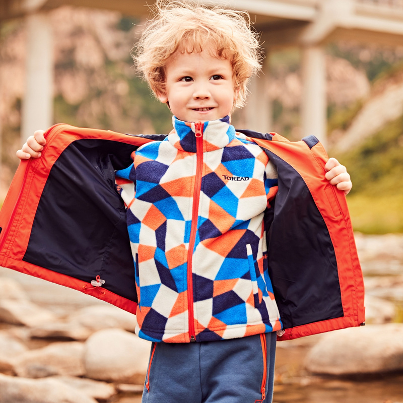 探路者 18年款 防泼水防油防污 中小童三合一冲锋衣 套绒冲锋衣 天猫优惠券折后¥239包邮(¥439-200)105-130码男、女童4色可选 京东¥298