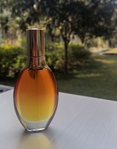 Enhanced version of Warming Palace Oil. This version is more concentrated than the ordinary version of Warming Palace Oil. Uterine Warming Nest Maintenance