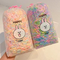 2000 кусочков сгущенных небольших труб на главной картине